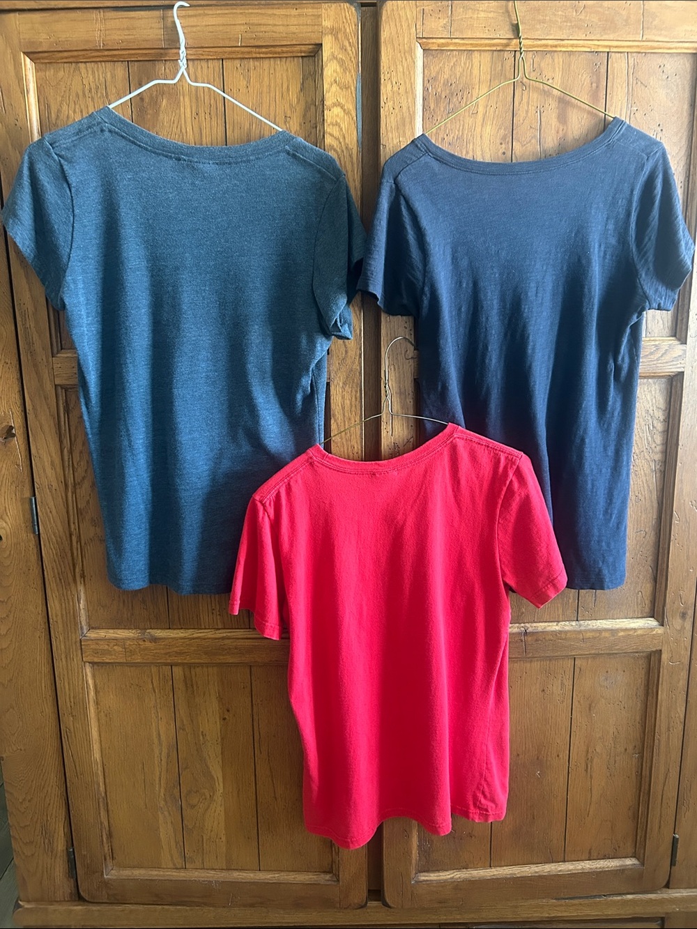Nike Women’s⚾️Lot of 3♥️RED SOX💙Graphic TEES  all fit like mediums.😎 - Picture 7 of 7
